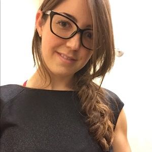 Meet your Posher, Monica